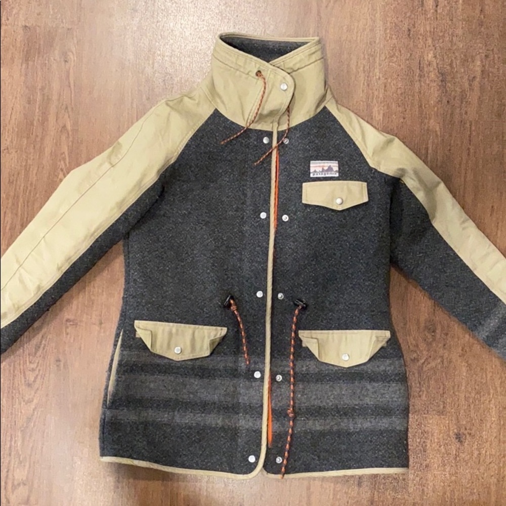 Woman’s Patagonia jacket